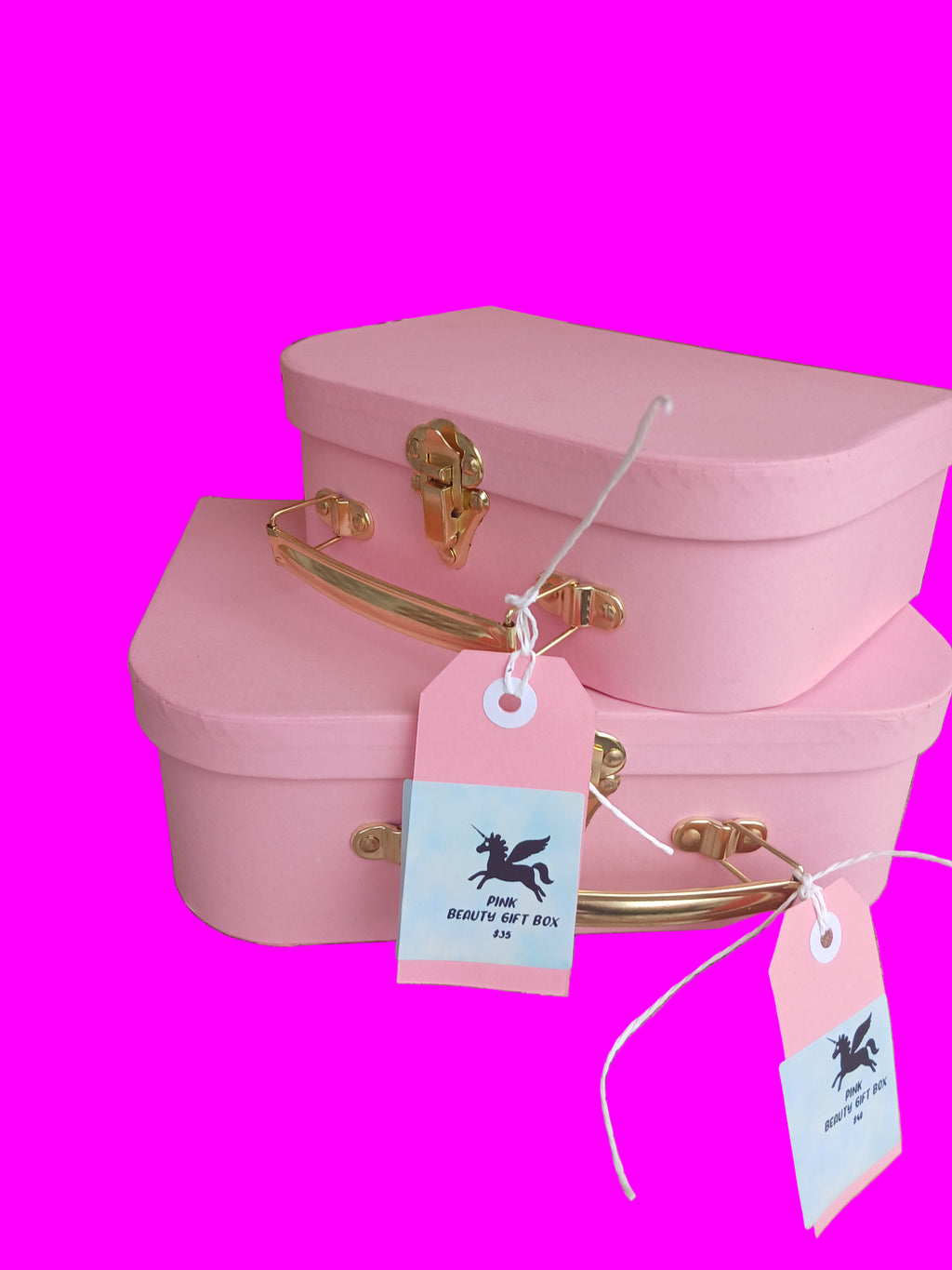 Self-care gift box: Soy candle, soap and beauty goodies