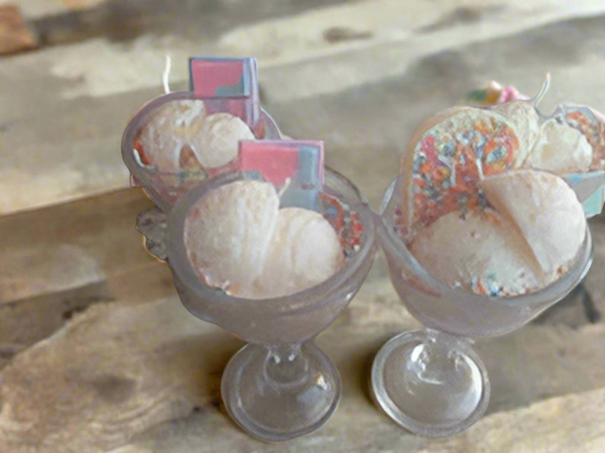 Vanilla icecream Sundae Dessert candle