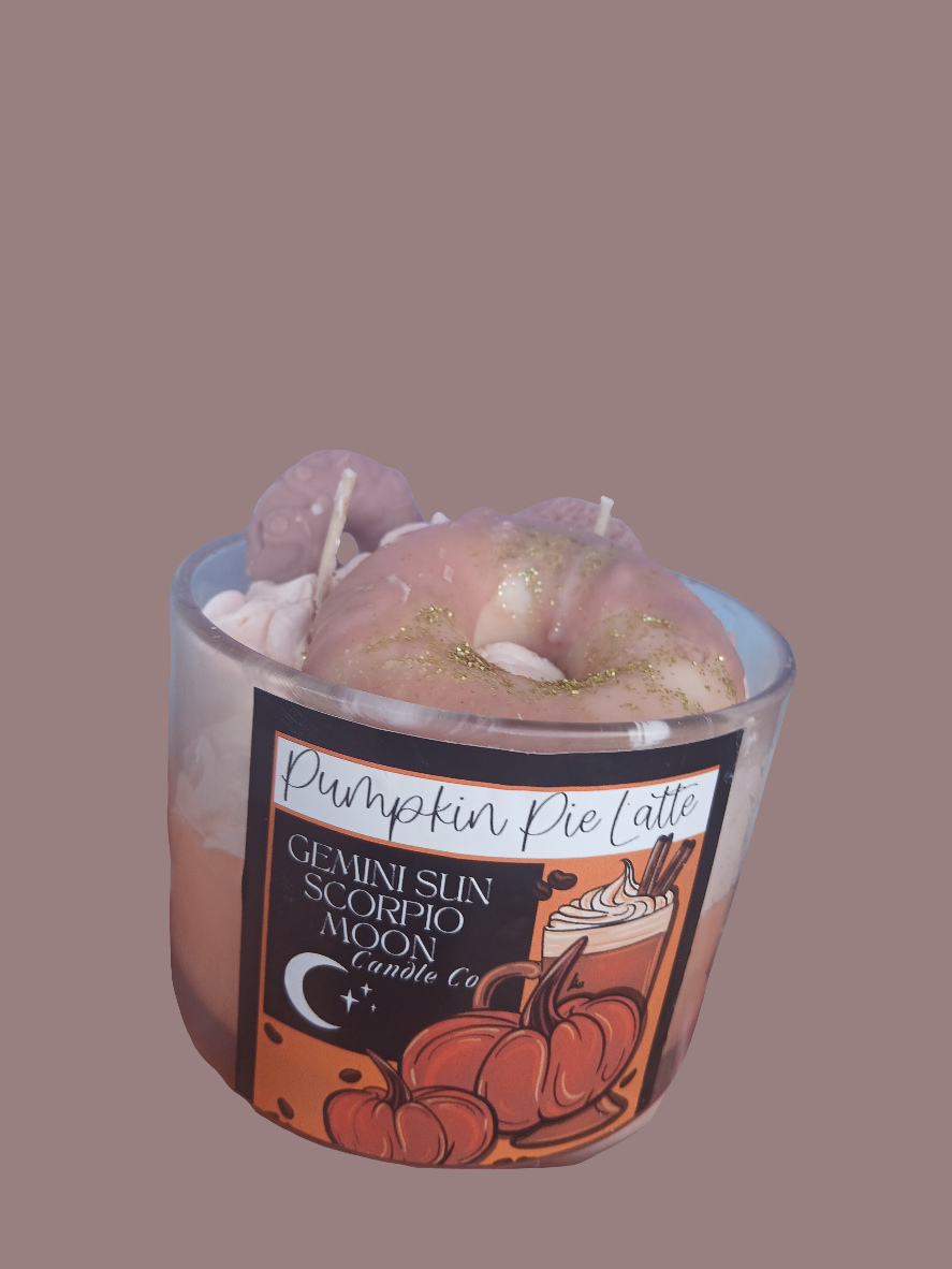 Handmade dessert candles with unique design perfect gift with large size in soy wax blend.