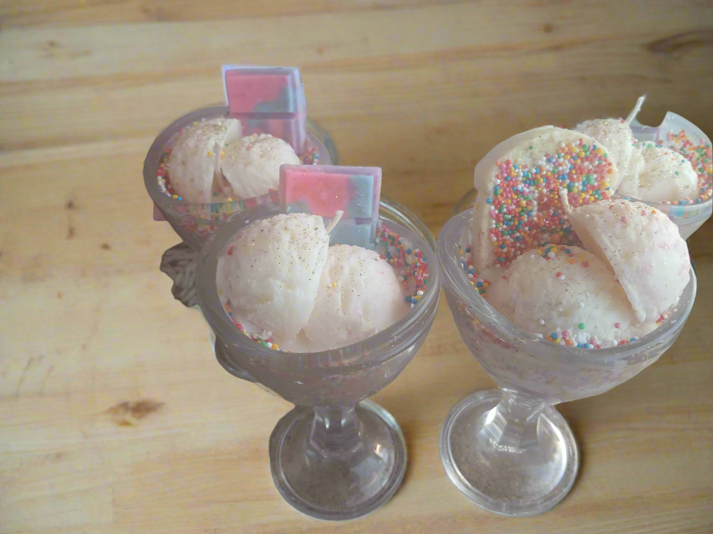 Vanilla icecream Sundae Dessert candle
